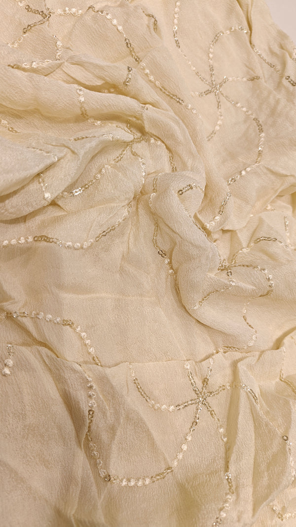 Chinon Embroidery(1642)