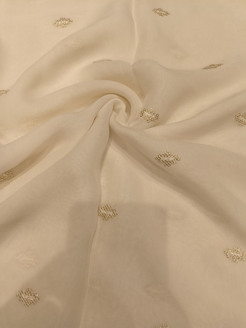 White Georgette — 1.60 m Cut Piece (#2073)