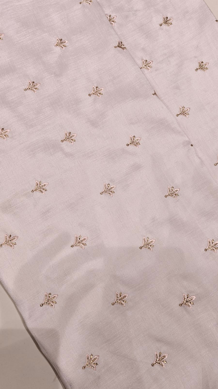 Lotus Silk (1112)