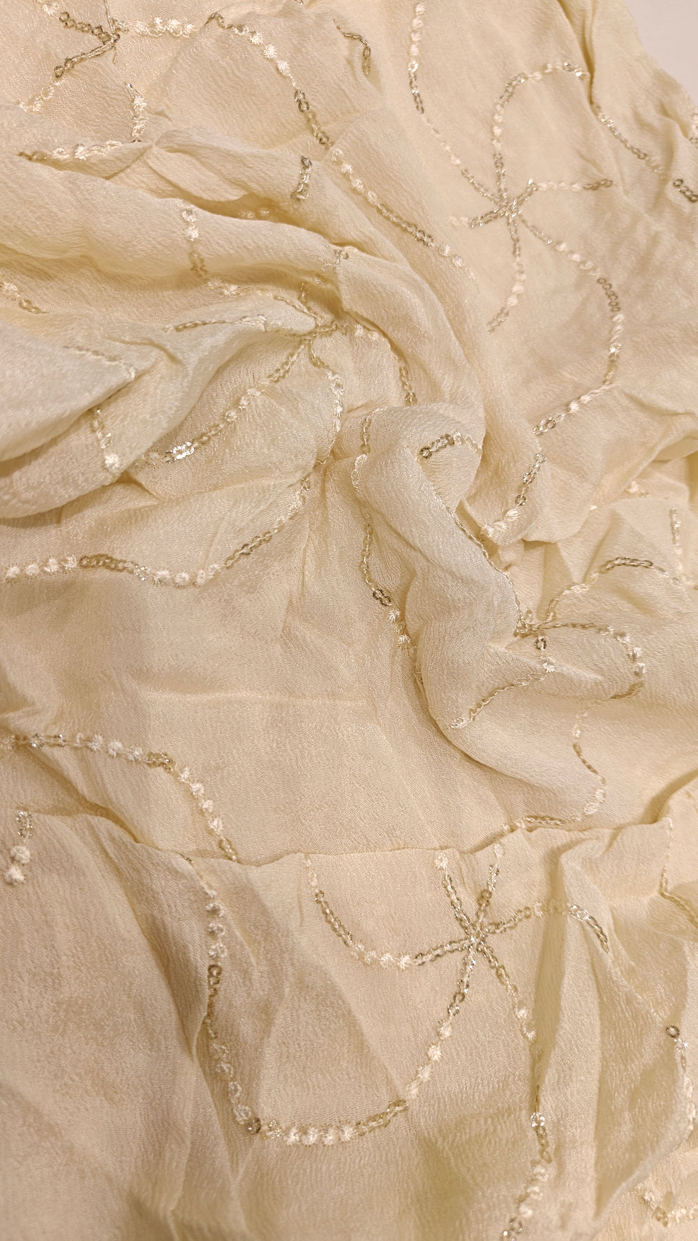 Chinon Embroidery(1642)